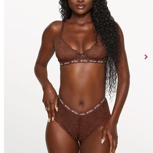 Love Vera Lingerie Set